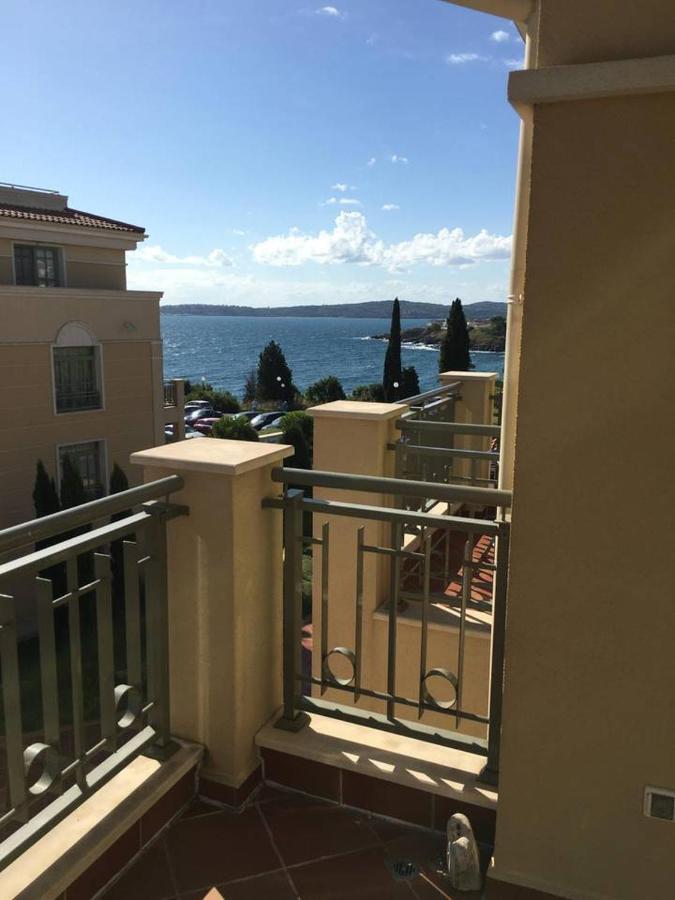 צ'רנומורץ Flores Garden Sea View Apartment With Balcony מראה חיצוני תמונה